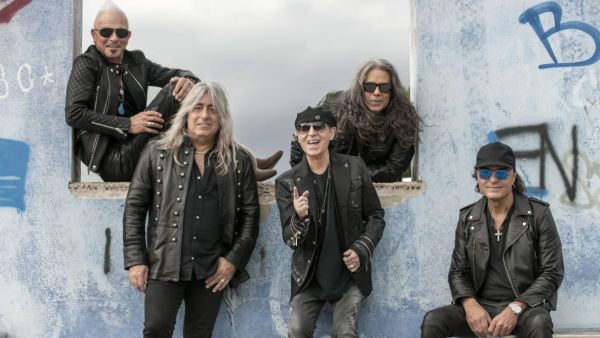 Band LineUp