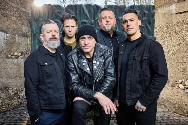 Band LineUp