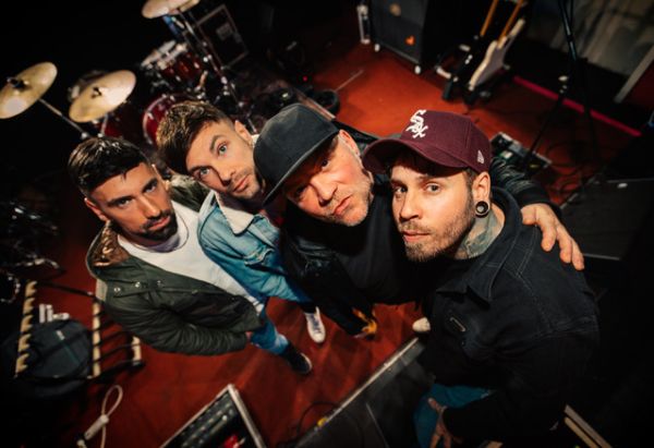 Band LineUp
