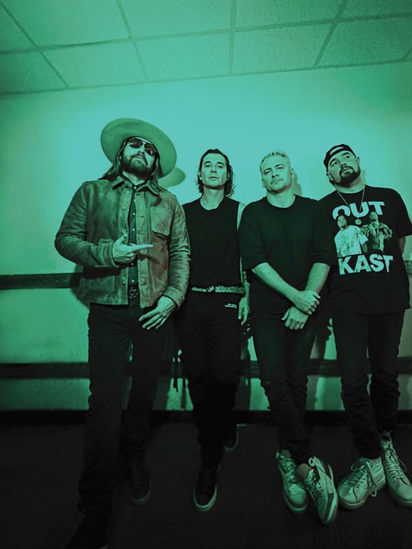 Band LineUp