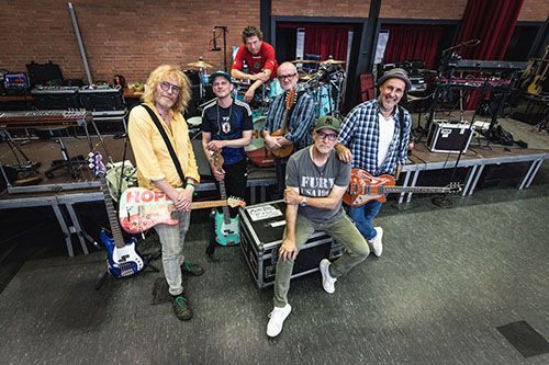 Band LineUp